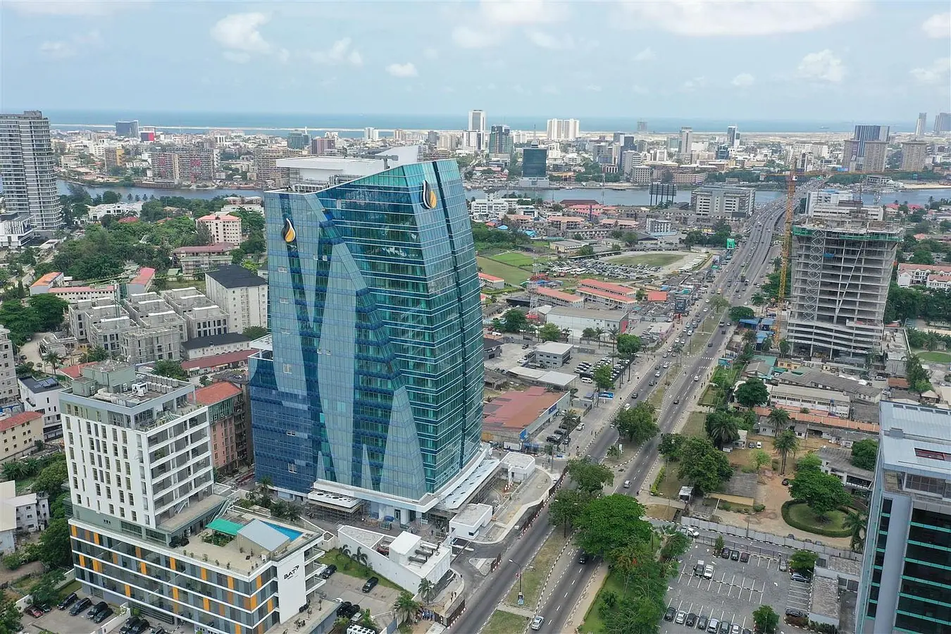 Famfa Oil Offices - Metal Doors Reference Project